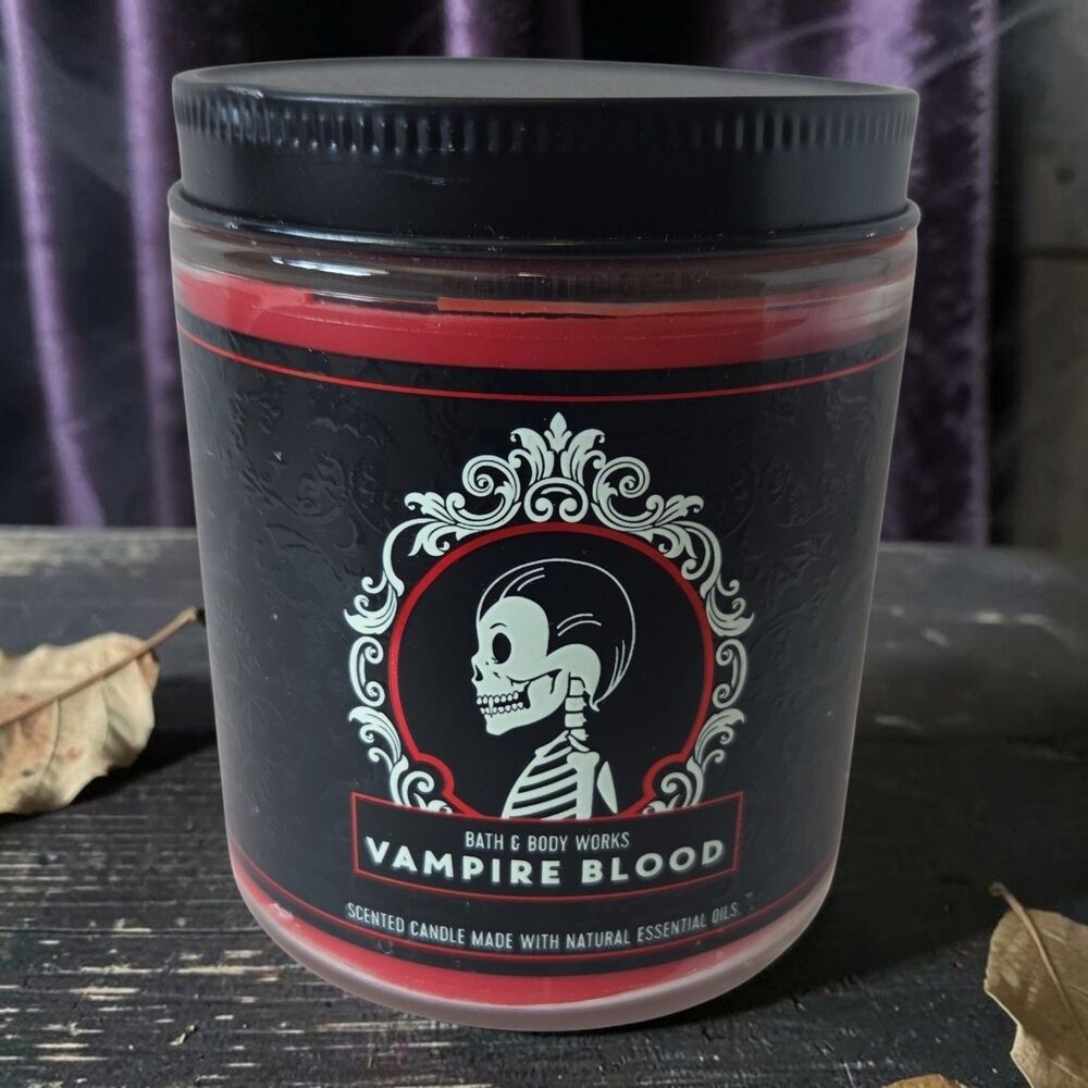 Bath & Body Works Vampire Blood 7 oz Candle